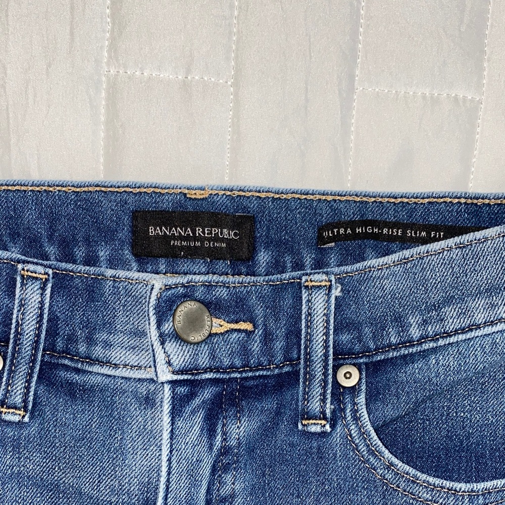 Banana Republic Classic Blue Jeans